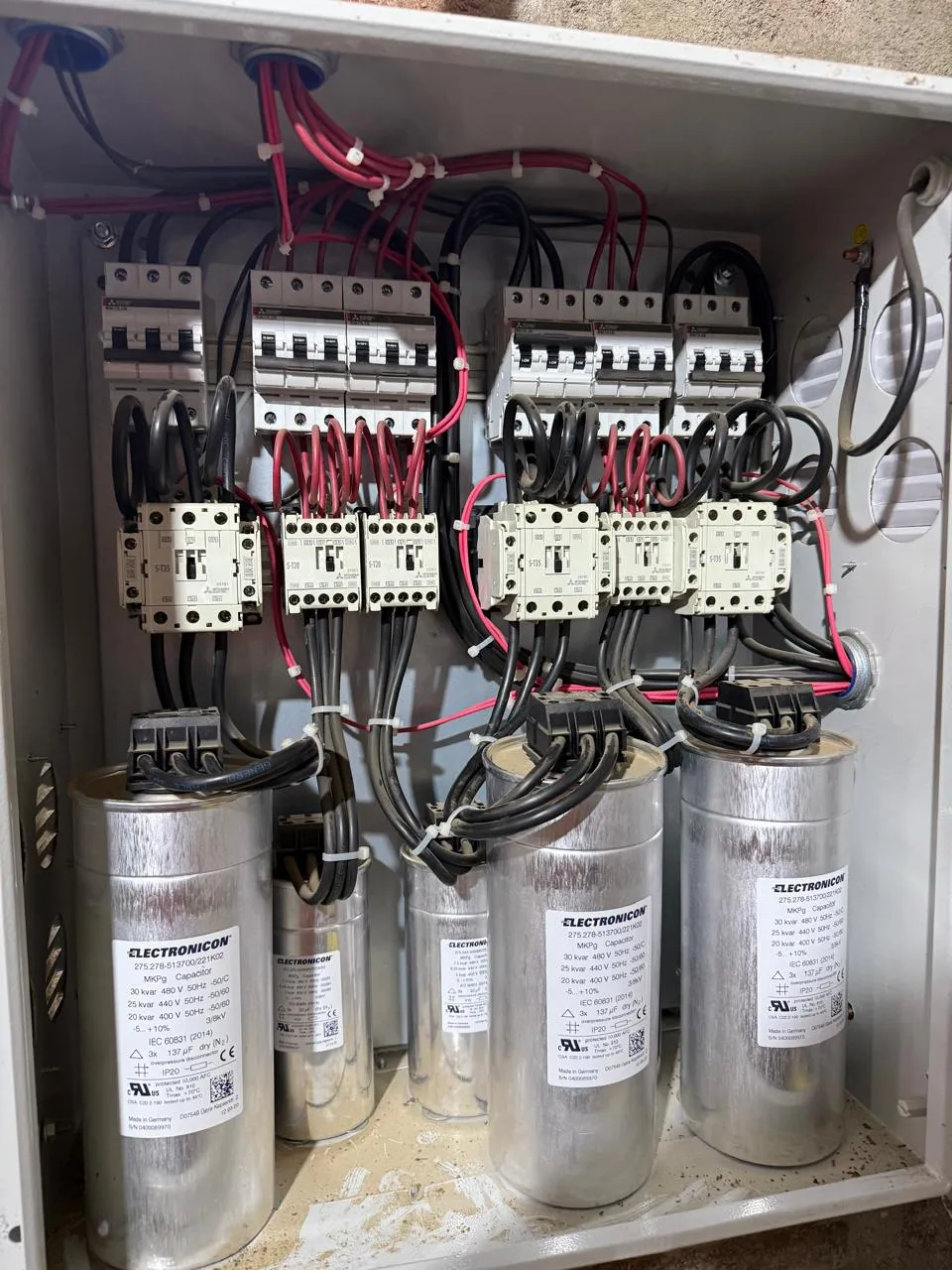 Reingeniería de Control para Banco de Condensadores